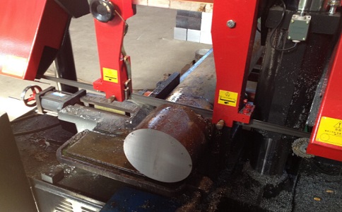 云城卧式带锯床加工时出现明显振荡如何排查？